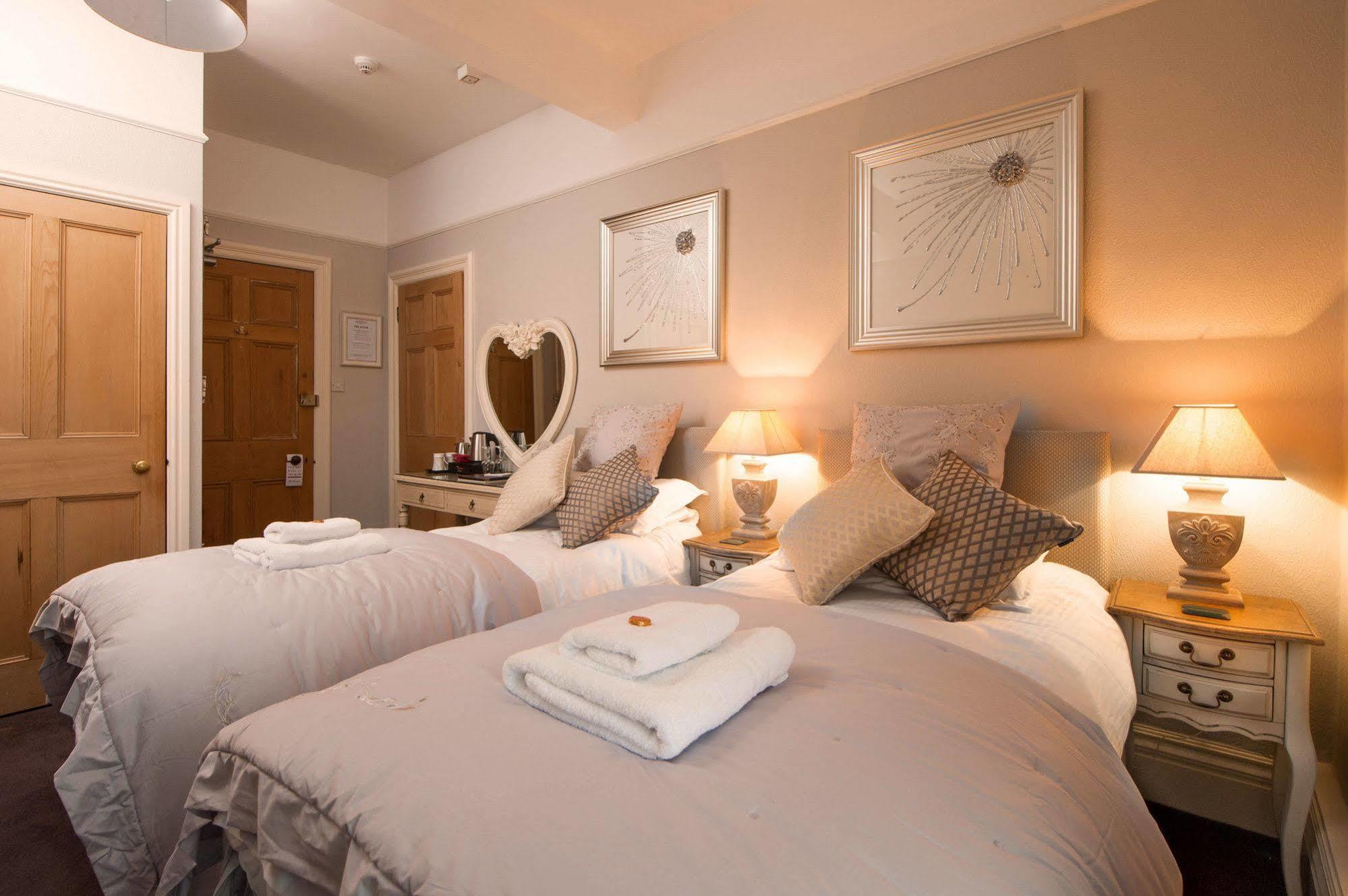 Chestnuts Guest House (Adults Only) Windermere Dış mekan fotoğraf